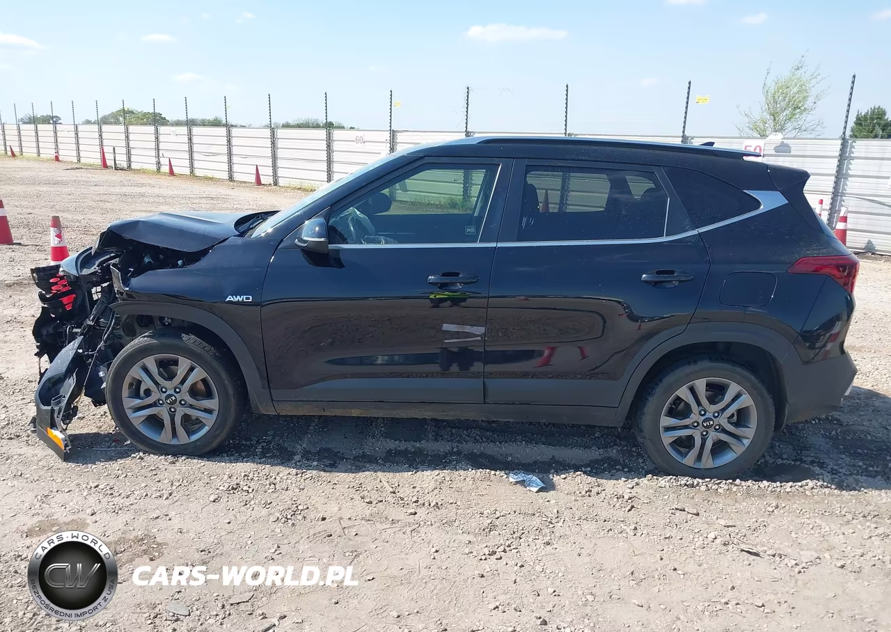 2021 Kia Seltos S VIN:KNDEUCAA9M7167523 - 14