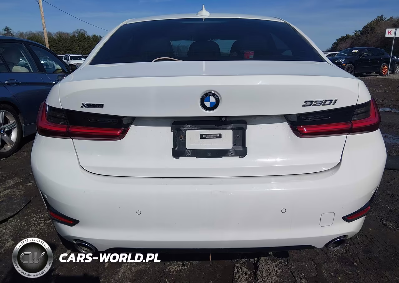 2019 BMW 330I xDrive VIN:WBA5R7C55KAJ79920 - 16