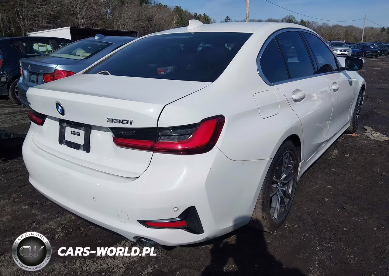 2019 BMW 330I xDrive VIN:WBA5R7C55KAJ79920 - 4