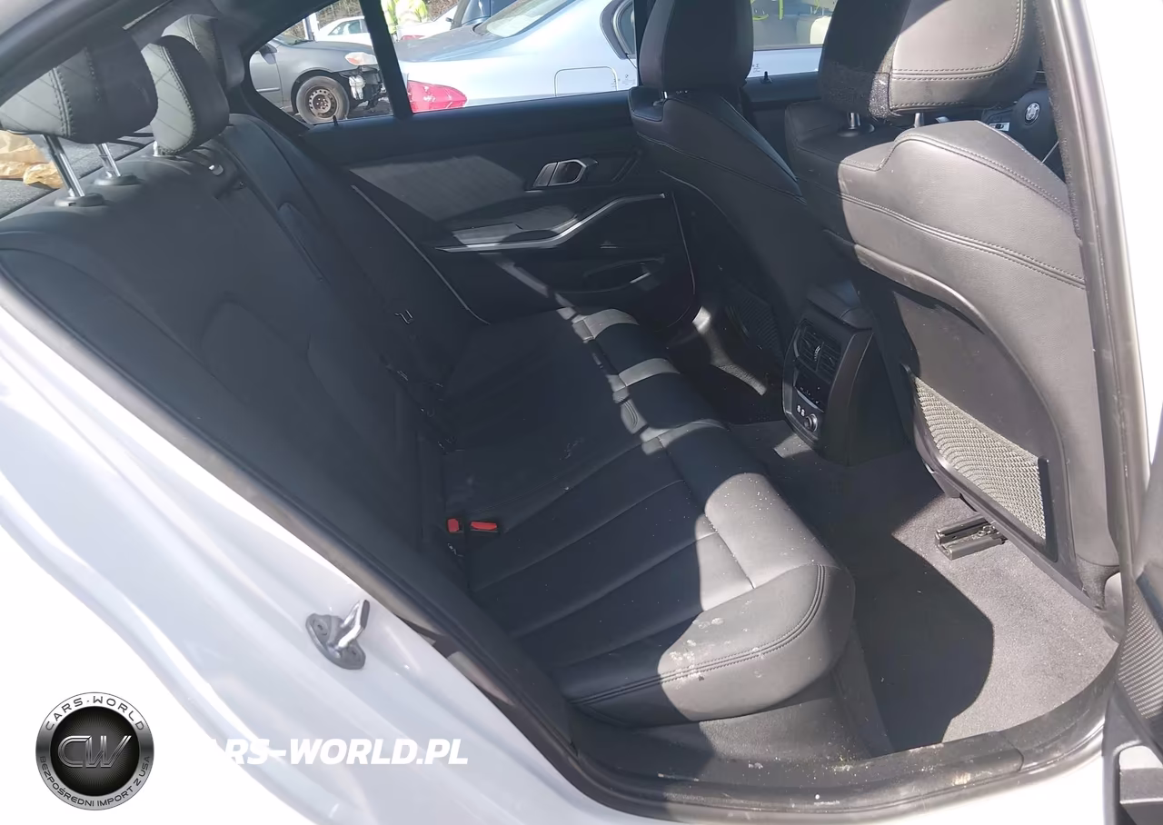 2019 BMW 330I xDrive VIN:WBA5R7C55KAJ79920 - 8
