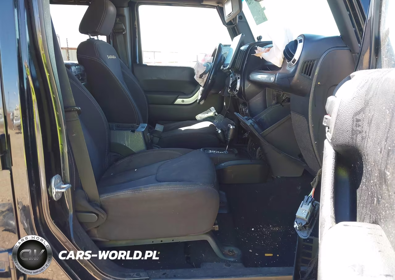 2013 Jeep Wrangler Unlimited Sahara VIN:1C4BJWEG2DL513415 - 5