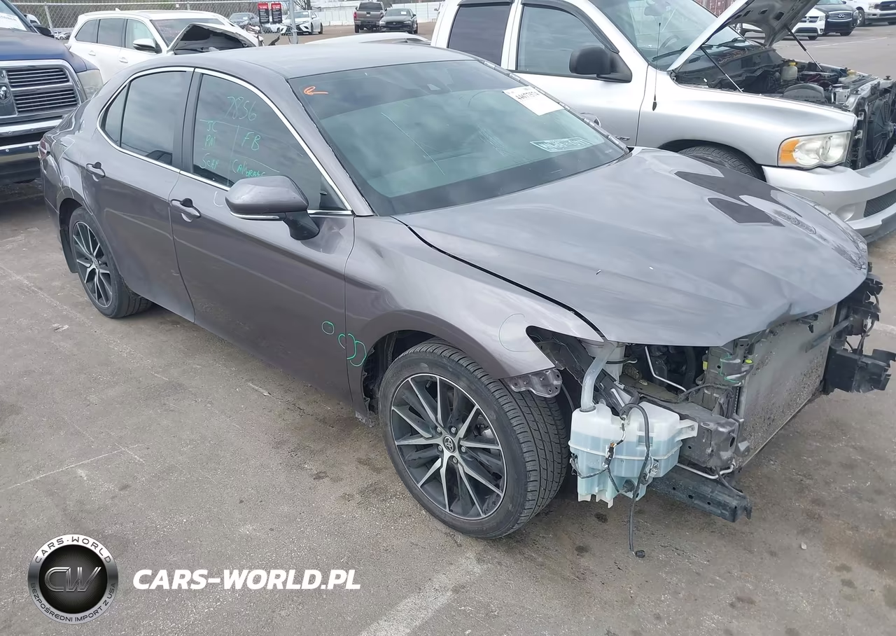 2022 Toyota Camry Se – zdjęcie 1 z 17