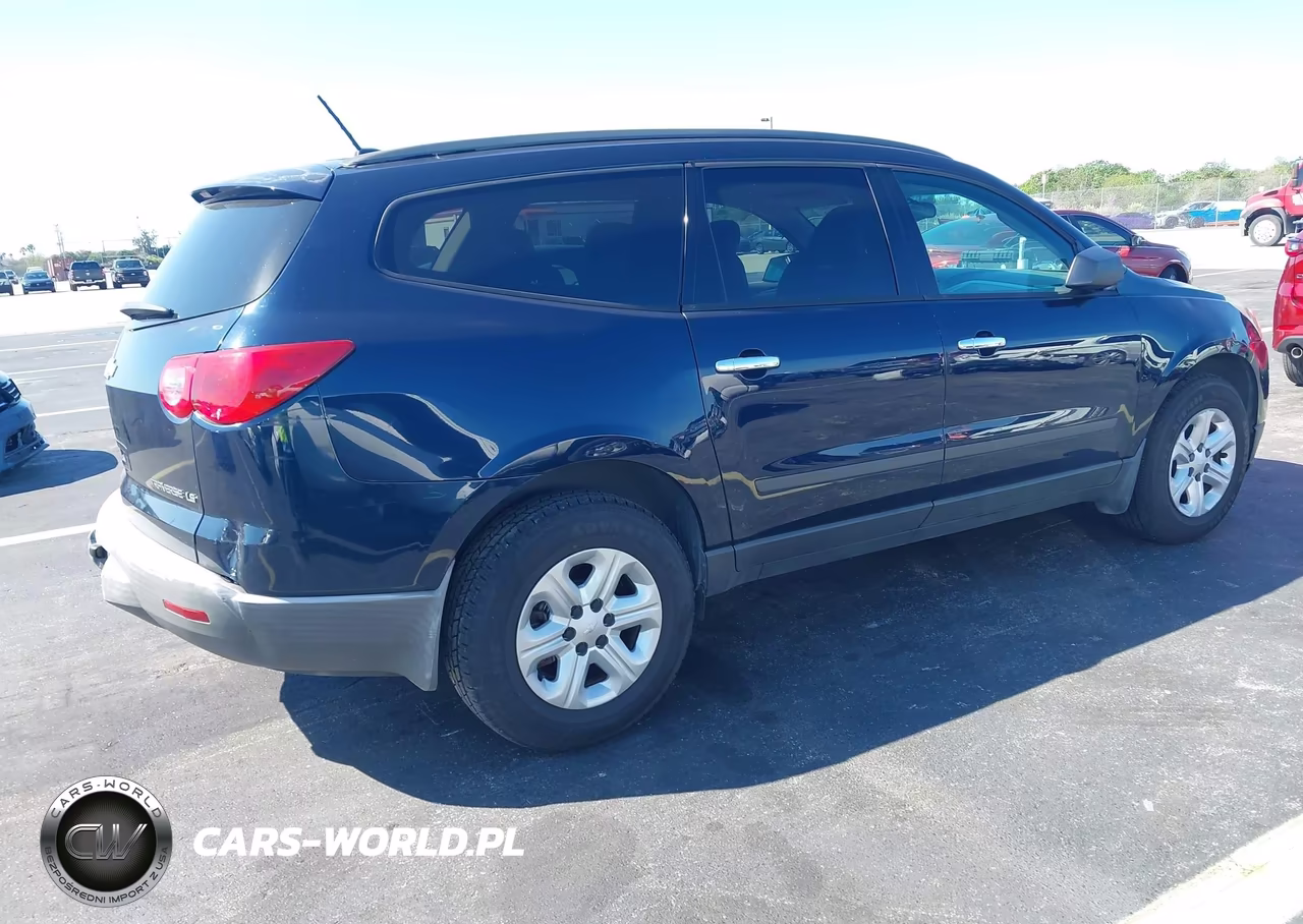 2011 Chevrolet Traverse Ls VIN:1GNKREED2BJ203810 - 4