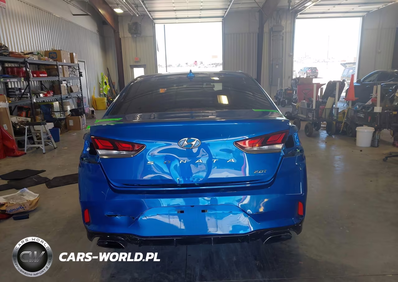 2018 Hyundai Sonata Sport 2.0T VIN:5NPE34AB9JH639017 - 17