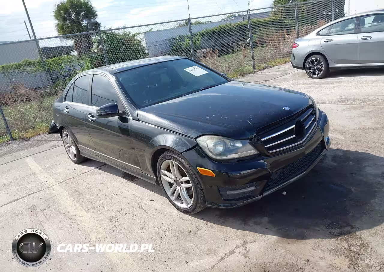 2013 Mercedes-Benz C 250 Sport