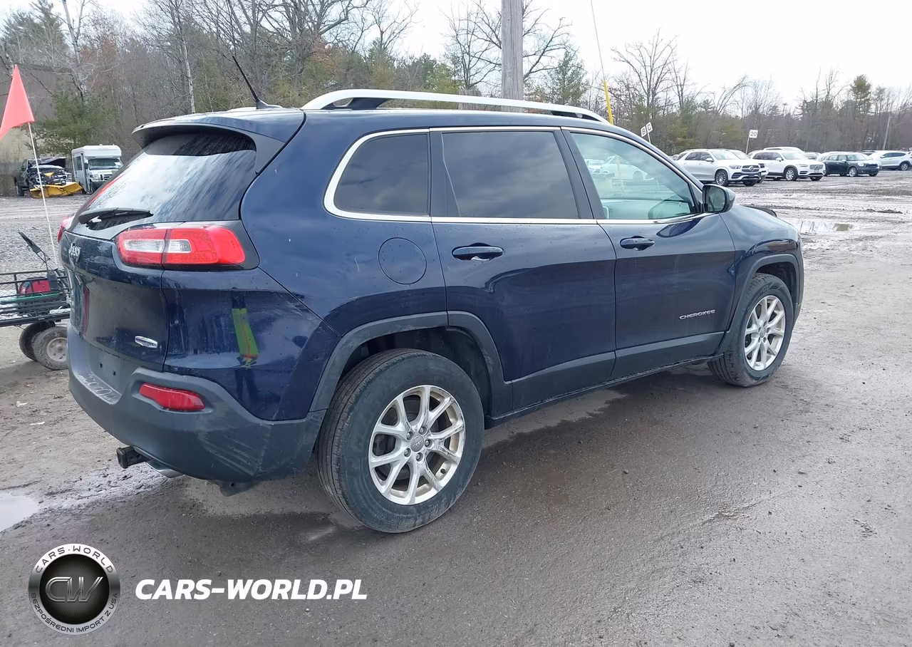 2014 Jeep Cherokee Latitude VIN:1C4PJMCS9EW201335 - 4