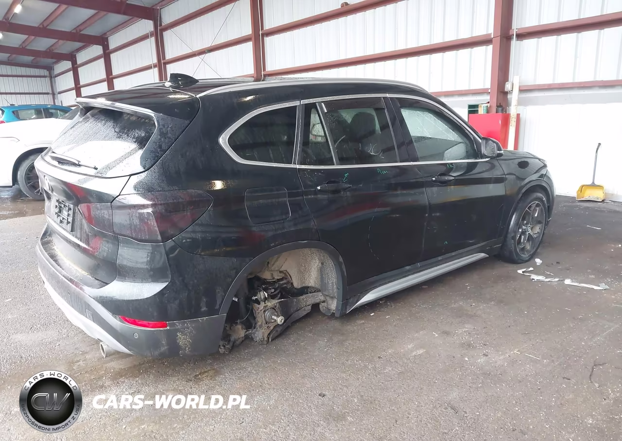 2017 BMW X1 xDrive28I VIN:WBXHT3C34H5F77409 - 4
