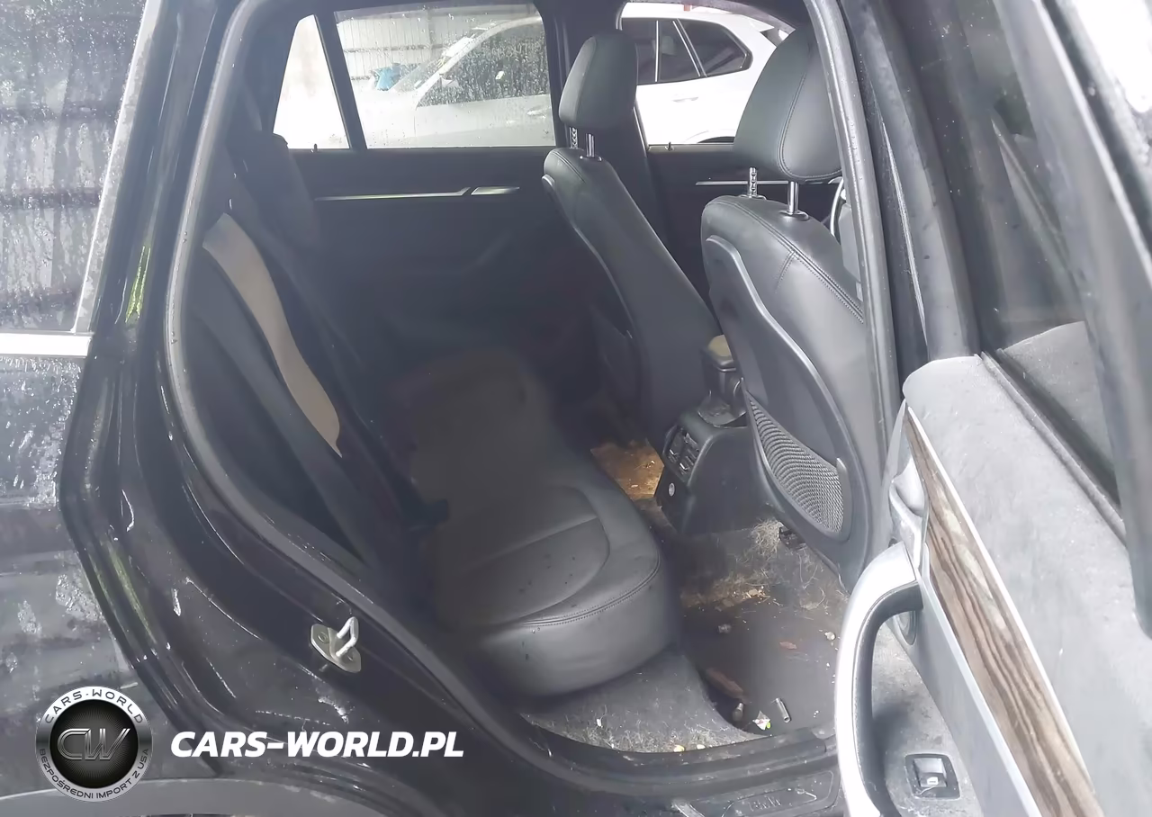 2017 BMW X1 xDrive28I VIN:WBXHT3C34H5F77409 - 8