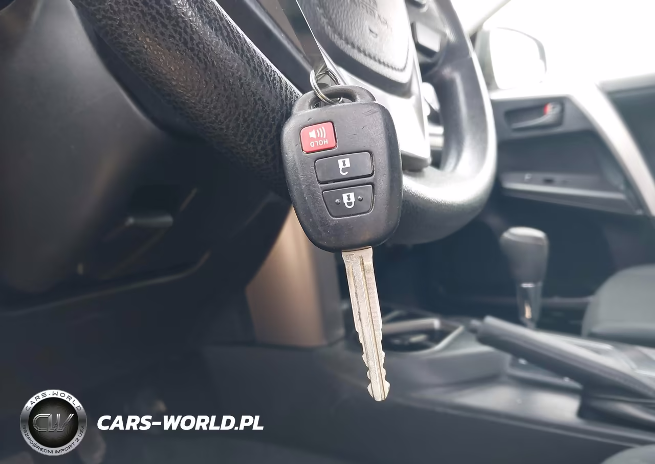 2018 Toyota Rav4 Le VIN:JTMBFREV1JJ215527 - 11