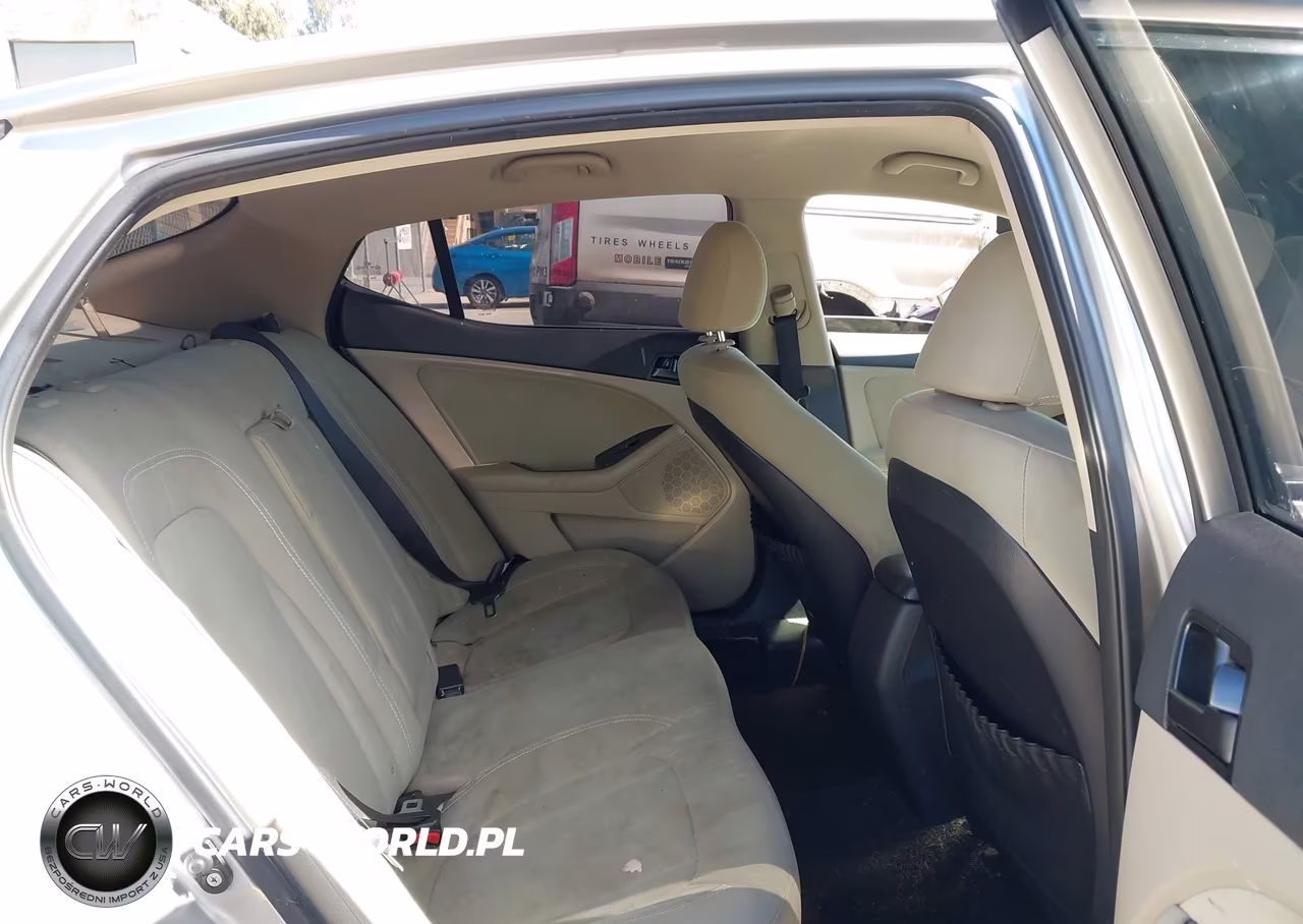 2011 Kia Optima Lx VIN:KNAGM4A77B5108124 - 8