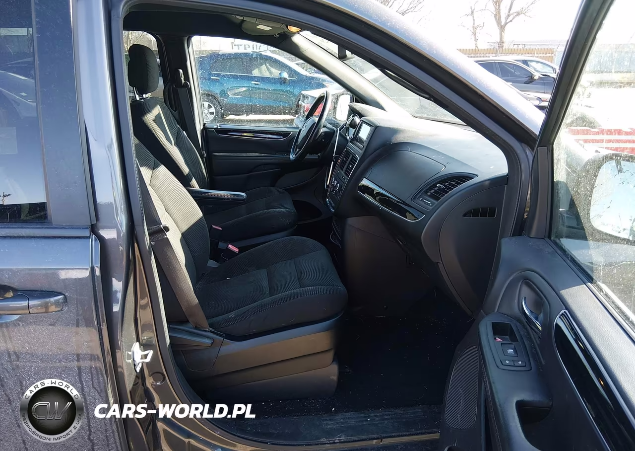 2020 Dodge Grand Caravan Se Plus VIN:2C4RDGBGXLR239192 - 5