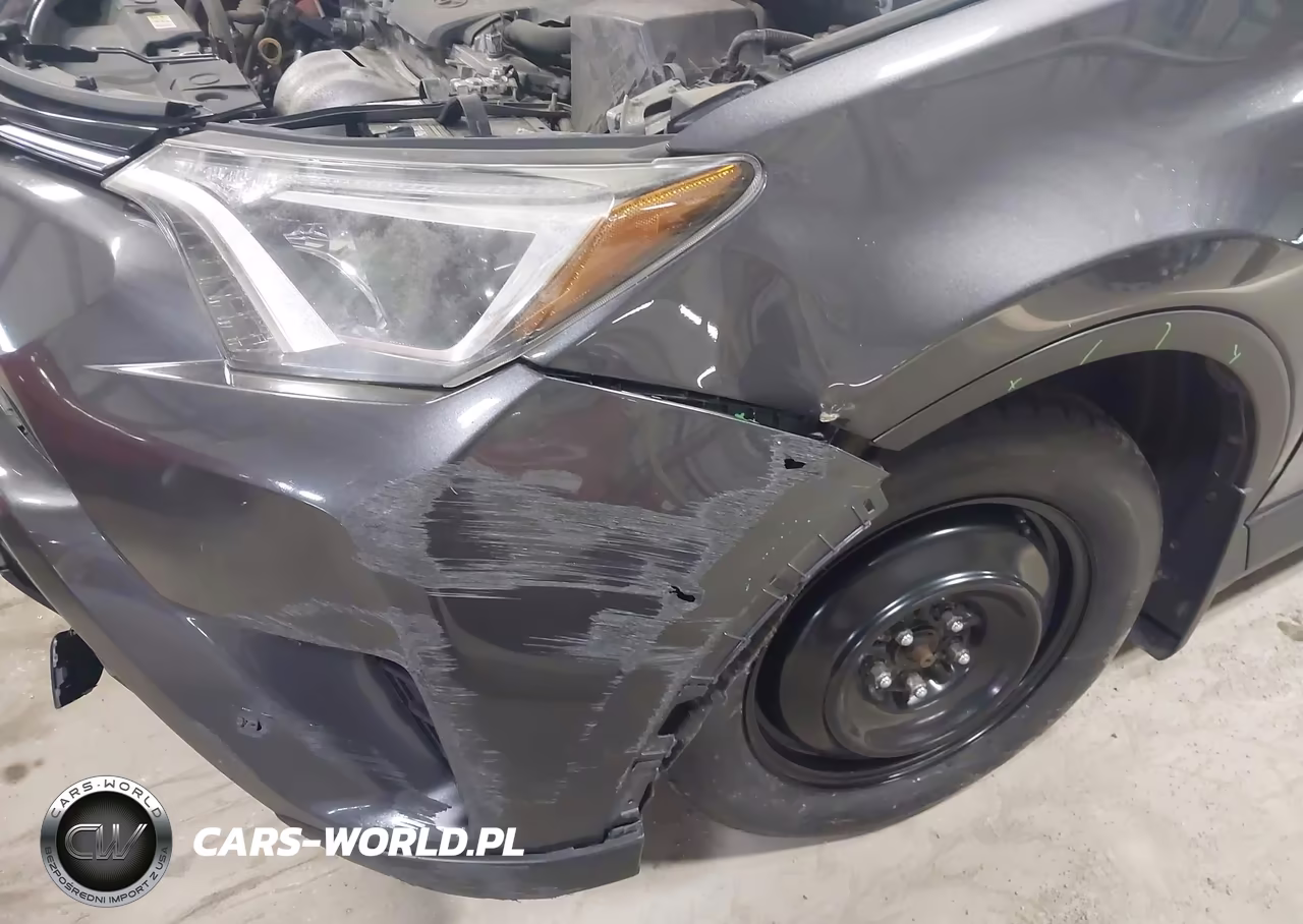 2018 Toyota Rav4 Le VIN:JTMBFREV8JJ240814 - 6