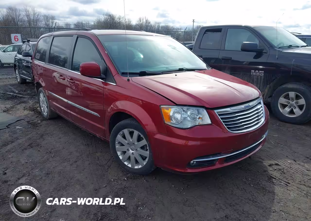 2016 Chrysler Town & Country Touring