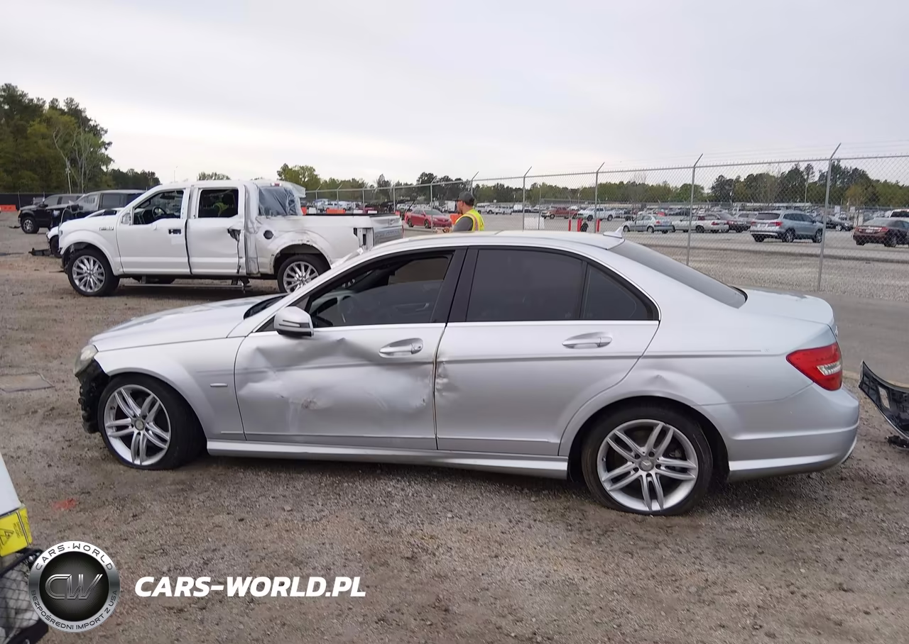 2012 Mercedes-Benz C 250 Sport VIN:WDDGF4HB6CR212675 - 15