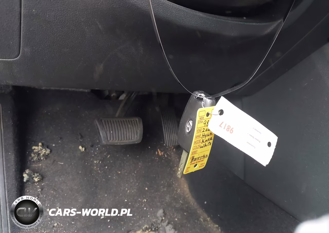 2021 Hyundai Kona Se VIN:KM8K12AA2MU643839 - 11