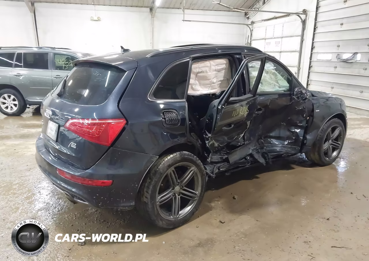 2012 Audi Q5 3.2 Premium Plus VIN:WA1DKAFP4CA083981 - 4