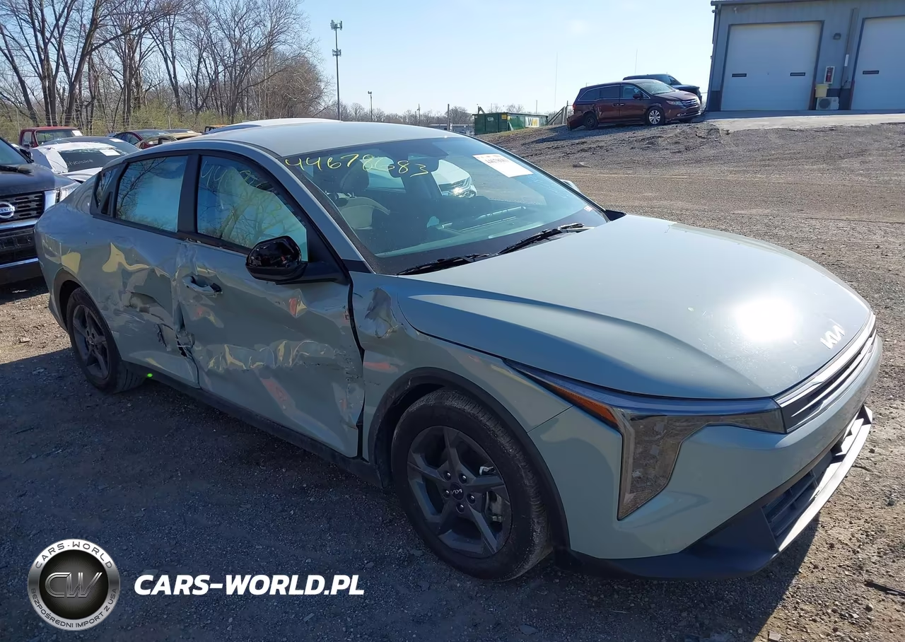 2025 Kia K4 Lxs – zdjęcie 1 z 16