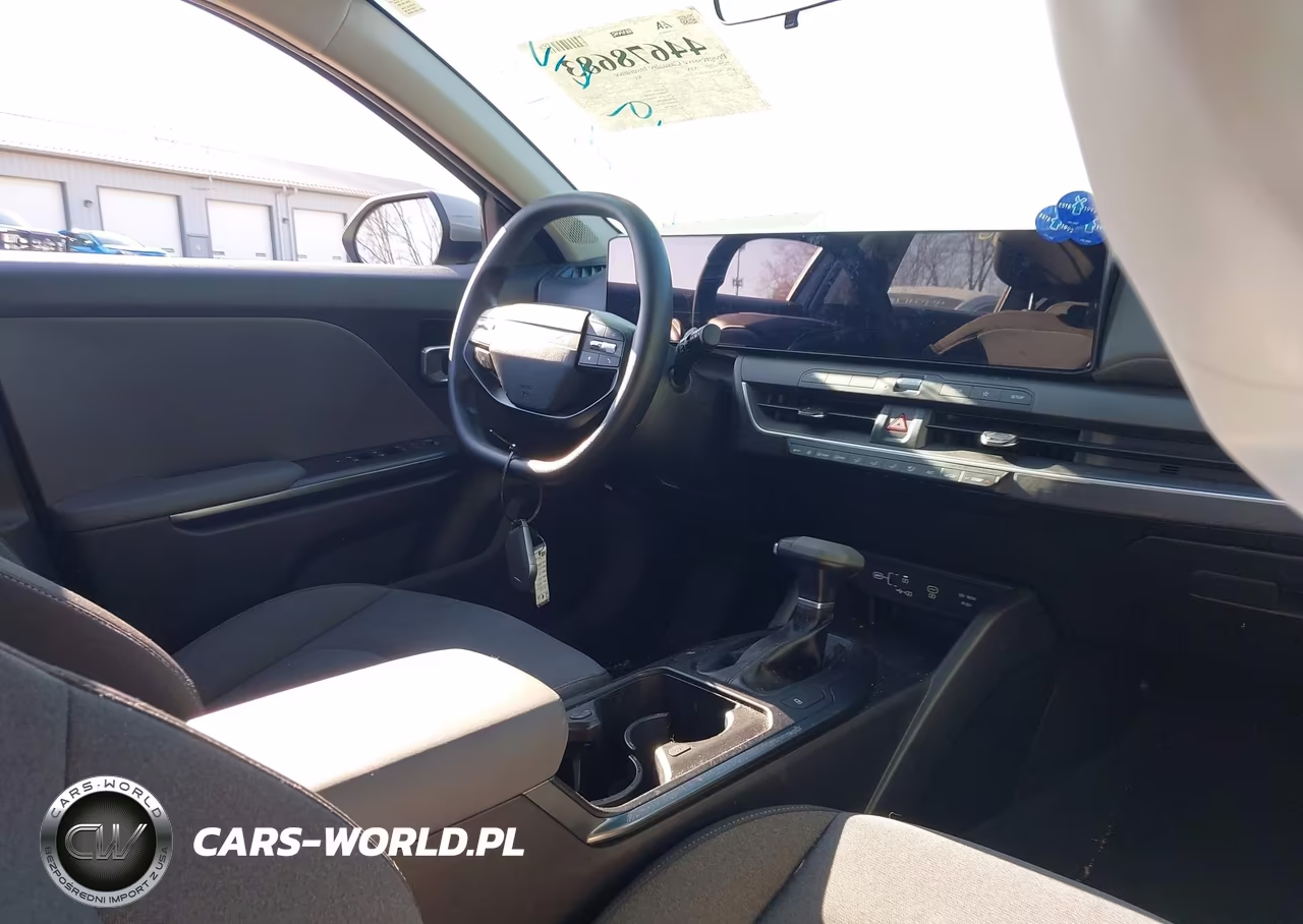 2025 Kia K4 Lxs VIN:3KPFT4DE6SE163387 - 5
