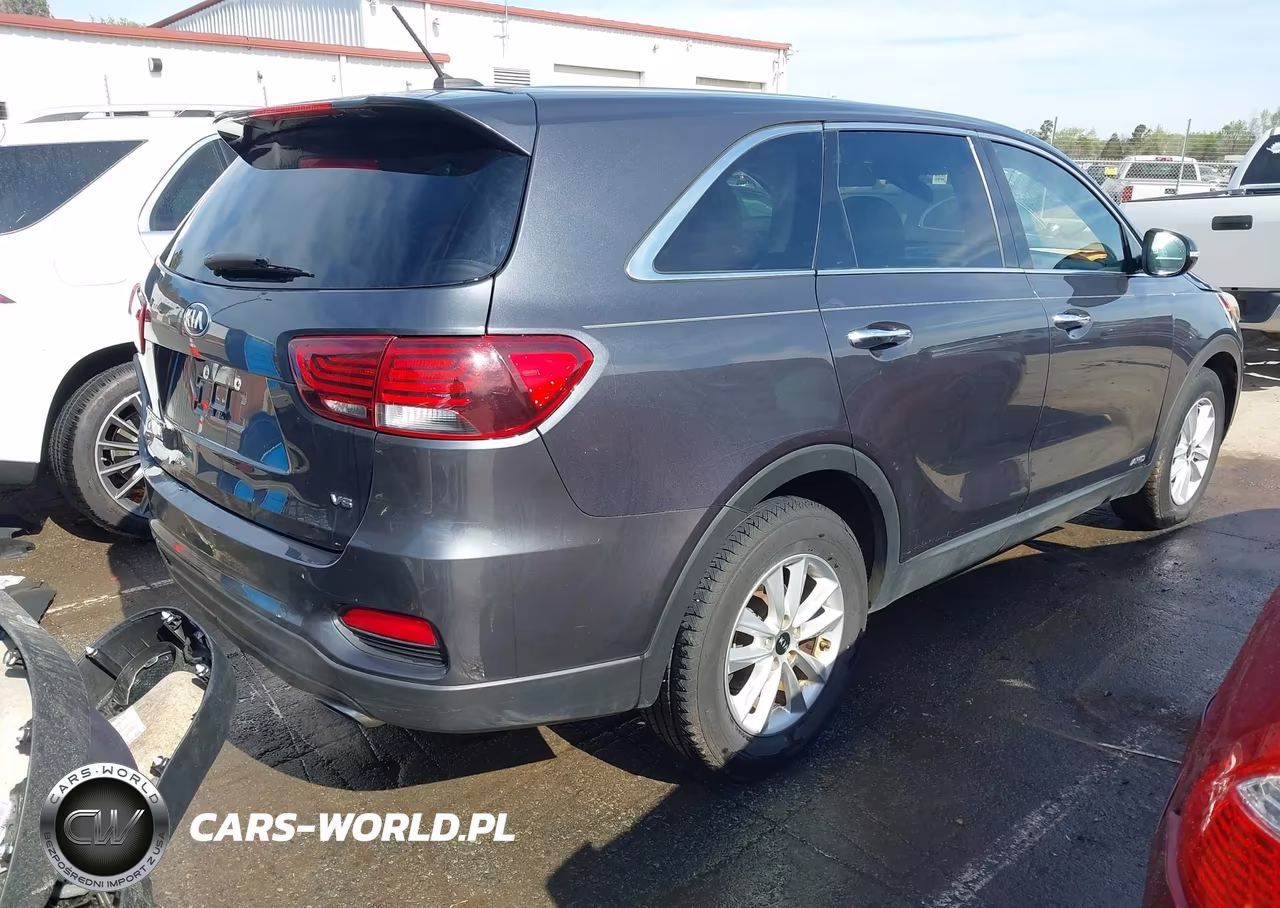 2019 Kia Sorento 3.3L Lx VIN:5XYPGDA55KG484269 - 4