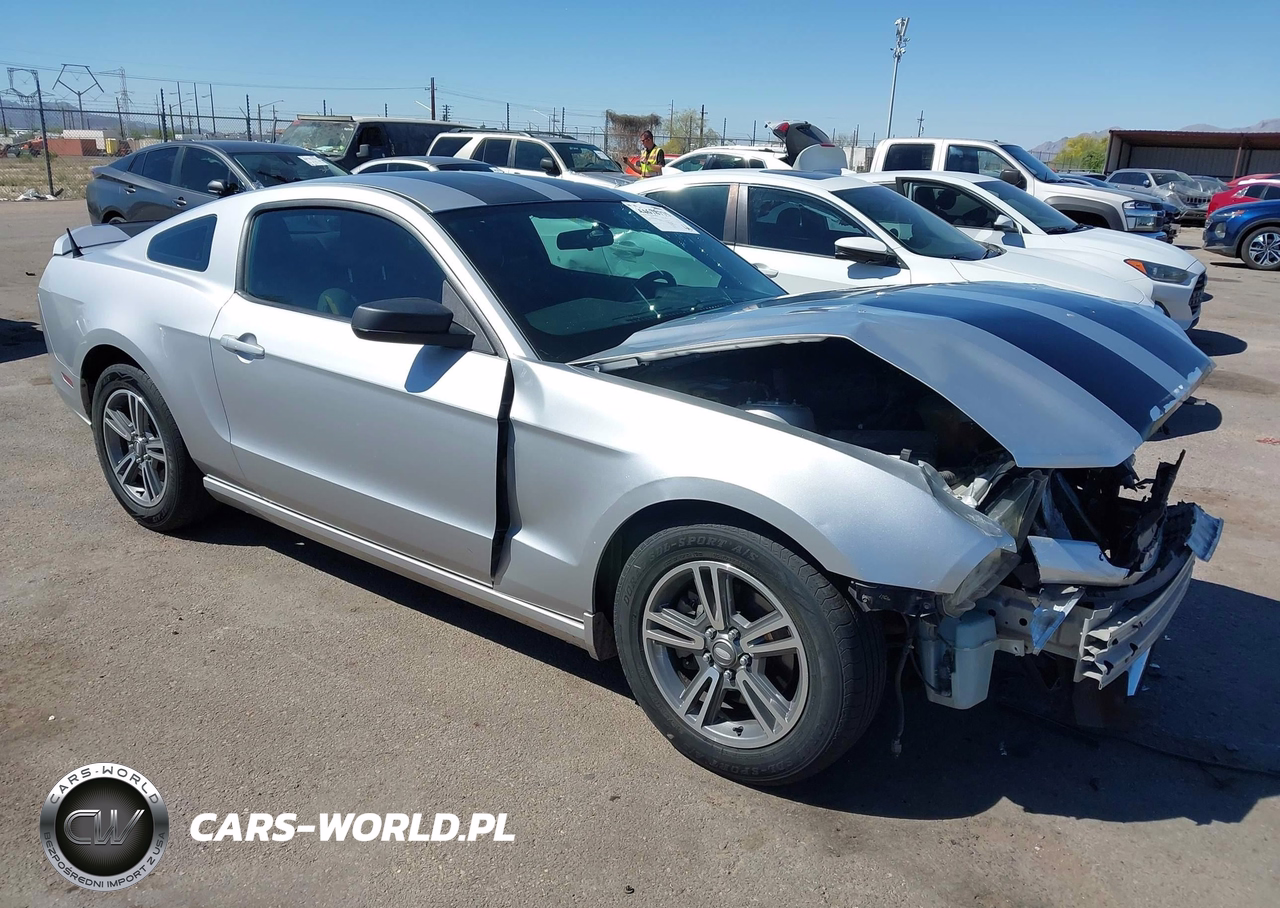 2013 Ford Mustang V6