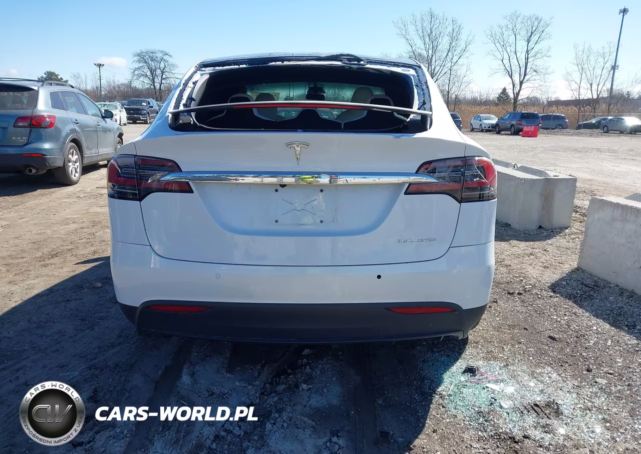 2020 Tesla Model X Long Range Dual Motor All-Wheel Drive-Long Range Plus Dual Motor All-Wheel Drive VIN:5YJXCDE24LF300010 - 16
