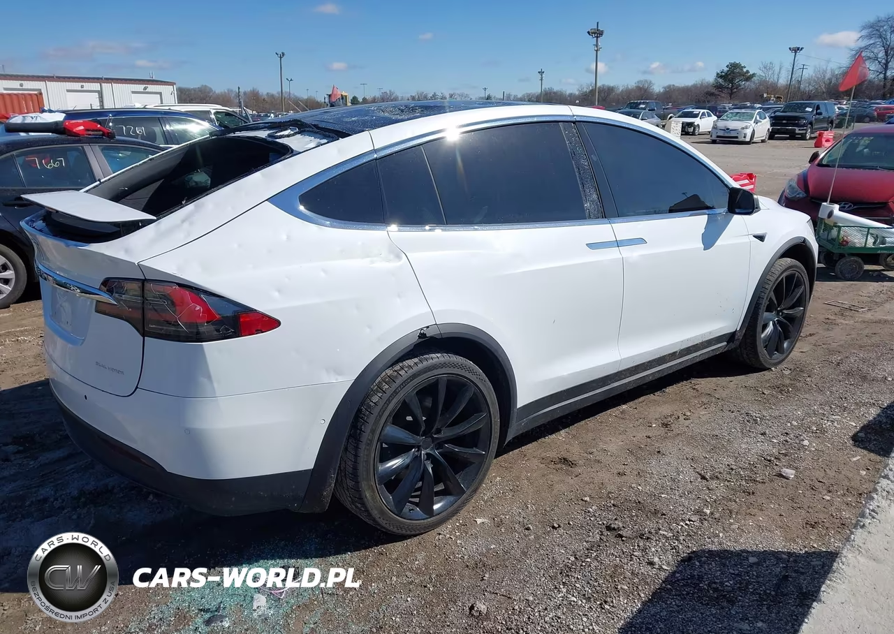 2020 Tesla Model X Long Range Dual Motor All-Wheel Drive-Long Range Plus Dual Motor All-Wheel Drive VIN:5YJXCDE24LF300010 - 4