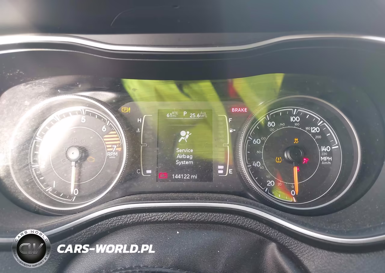2019 Jeep Cherokee Latitude Fwd VIN:1C4PJLCB0KD264387 - 7