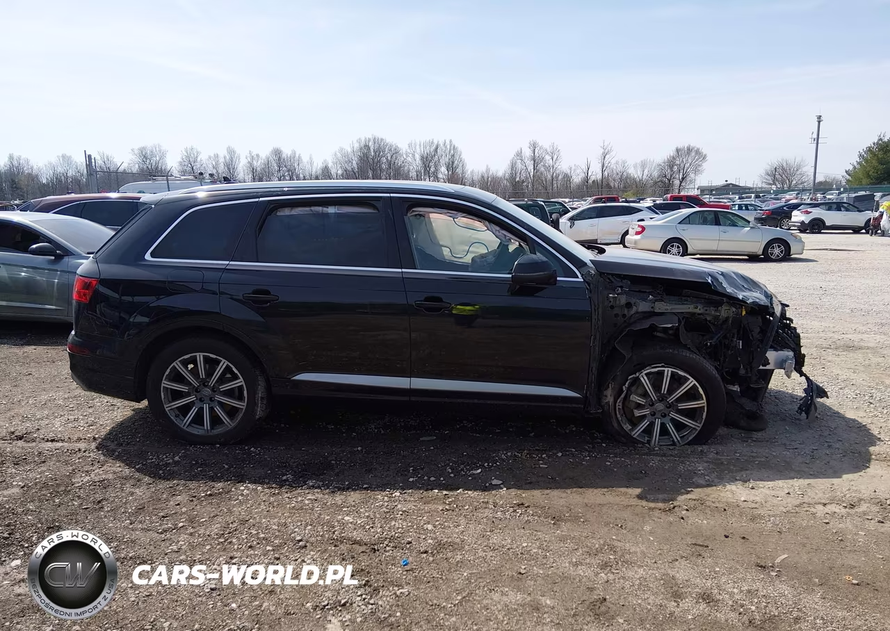 2019 Audi Q7 45 Premium VIN:WA1LHAF70KD022179 - 14