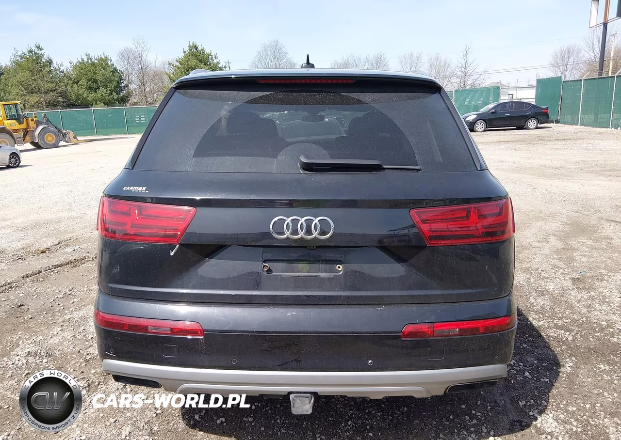 2019 Audi Q7 45 Premium VIN:WA1LHAF70KD022179 - 17