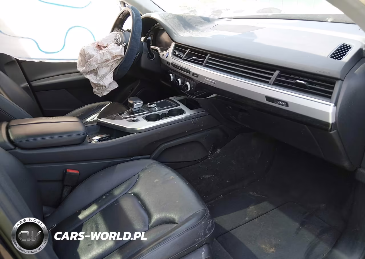 2019 Audi Q7 45 Premium VIN:WA1LHAF70KD022179 - 5
