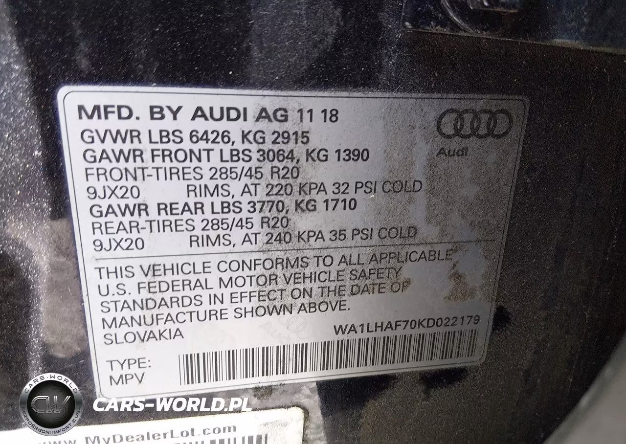 2019 Audi Q7 45 Premium VIN:WA1LHAF70KD022179 - 9