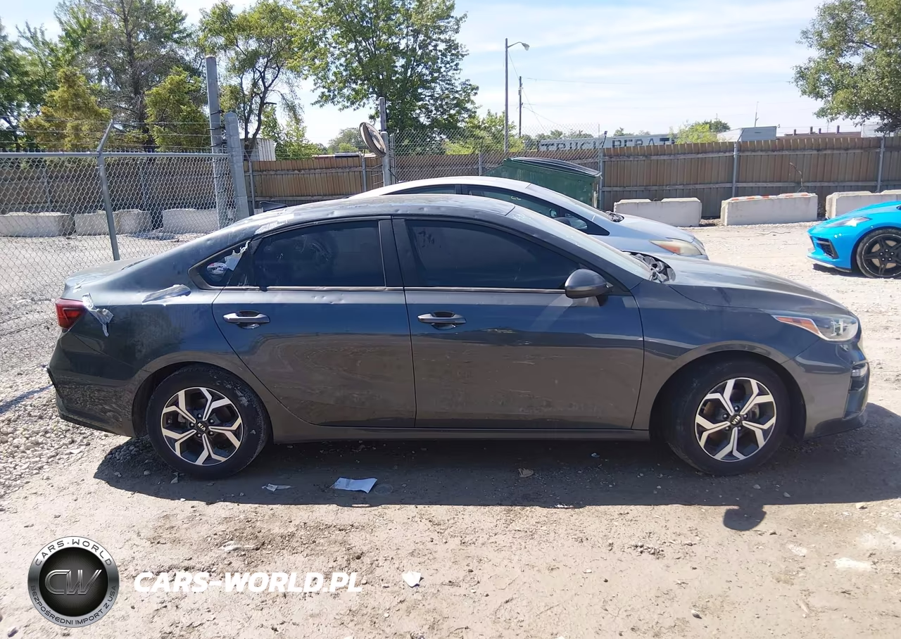 2021 Kia Forte Lxs VIN:3KPF24AD8ME414461 - 13
