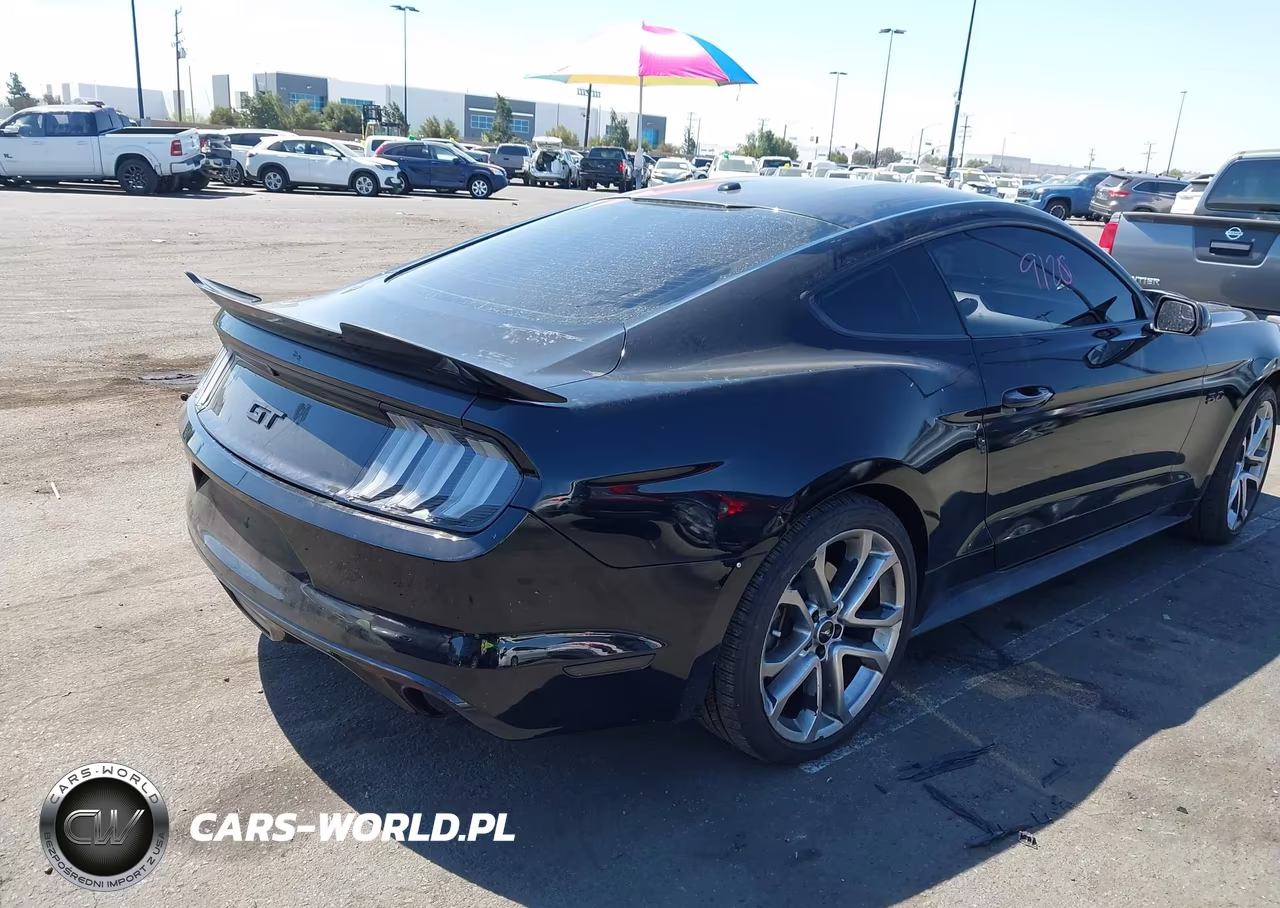 2017 Ford Mustang Gt Premium VIN:1FA6P8CF3H5344625 - 4
