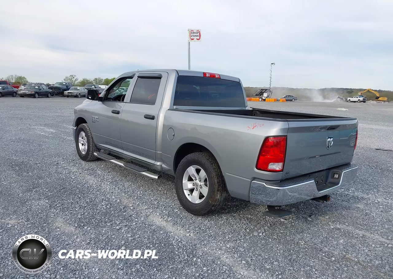 2022 Ram 1500 Classic Tradesman 4X2 5'7 Box VIN:3C6RR6KG6NG210686 - 3