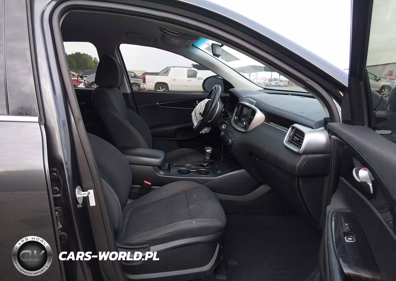 2019 Kia Sorento 2.4L Lx VIN:5XYPG4A30KG545137 - 5