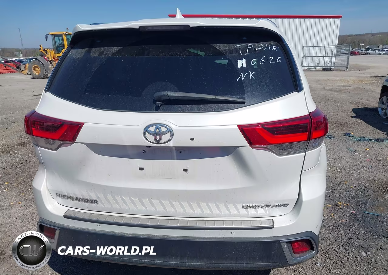 2019 Toyota Highlander Limited Platinum VIN:5TDDZRFH5KS948211 - 17