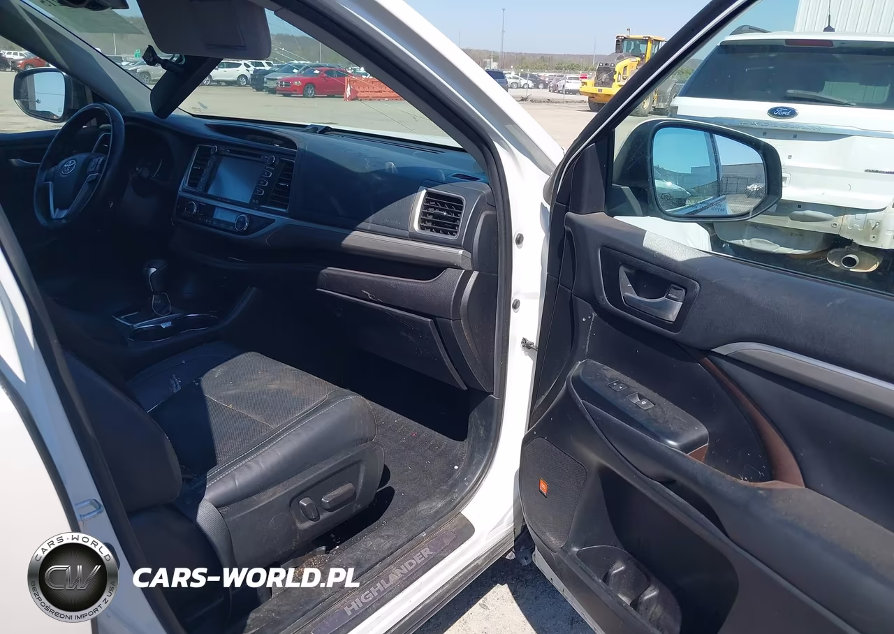 2019 Toyota Highlander Limited Platinum VIN:5TDDZRFH5KS948211 - 5