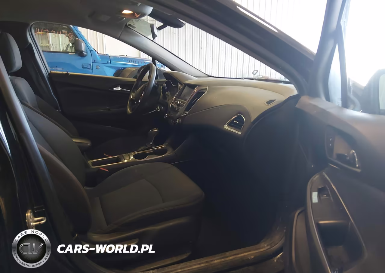 2019 Chevrolet Cruze Ls VIN:1G1BC5SM4K7149172 - 5