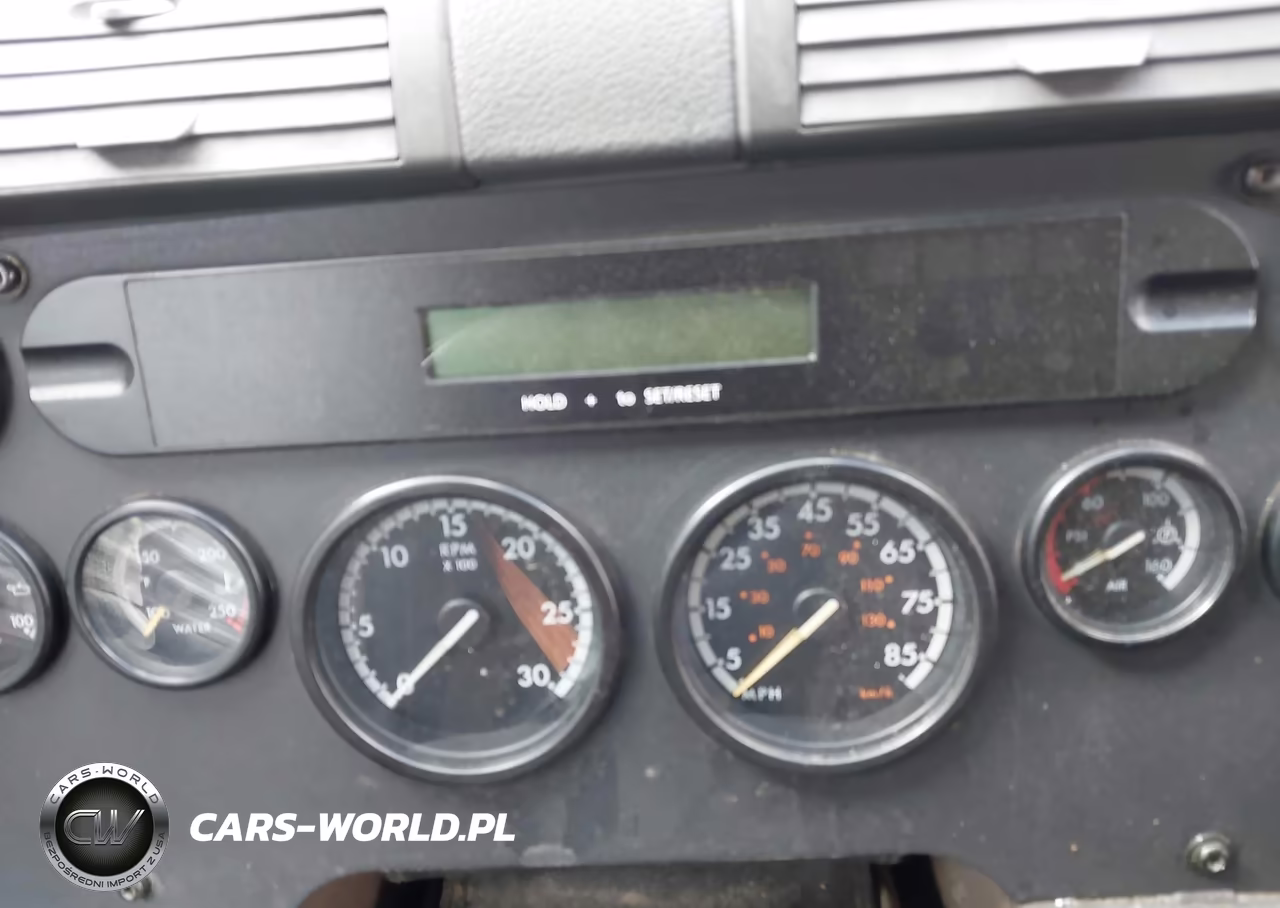 2011 Freightliner Cascadia 125 VIN:1FUJGLDR0BLBB1263 - 5