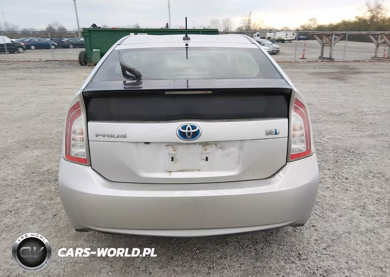 2014 Toyota Prius Three VIN:JTDKN3DU0E0386807 - 16