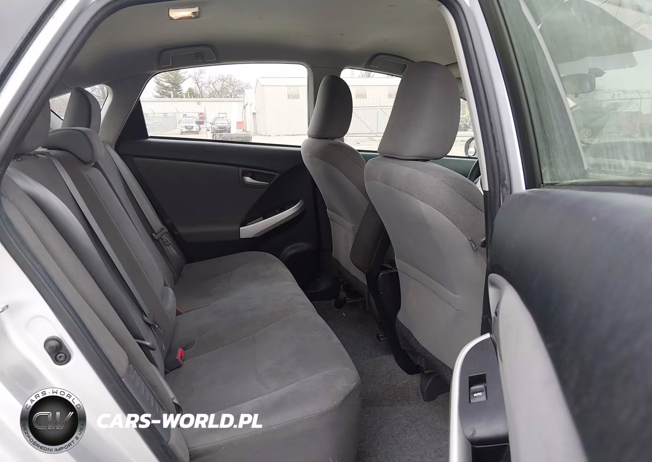 2014 Toyota Prius Three VIN:JTDKN3DU0E0386807 - 8