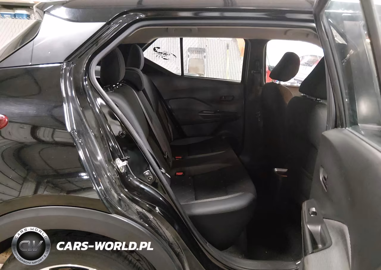 2019 Nissan Kicks S VIN:3N1CP5CU4KL533529 - 8