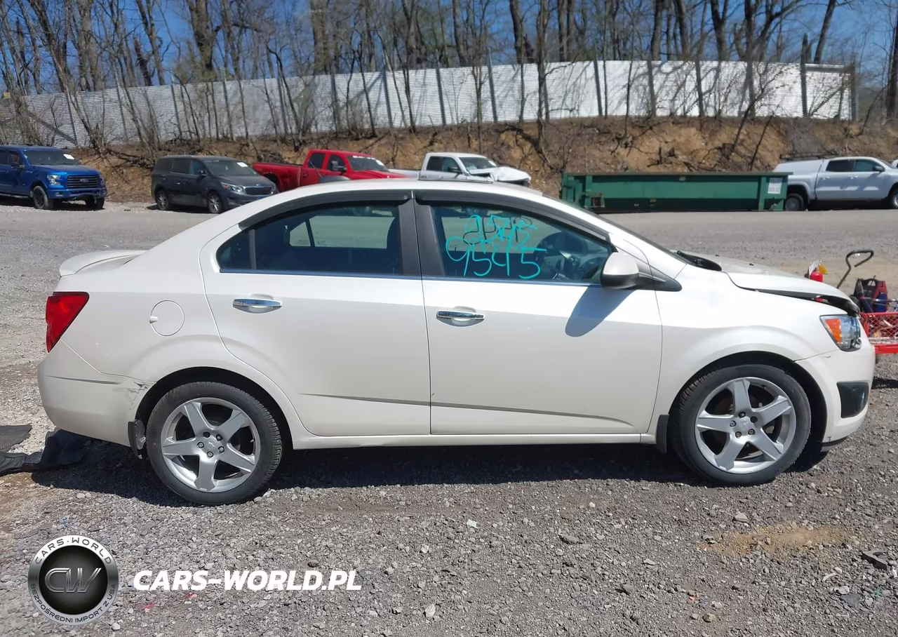2015 Chevrolet Sonic Ltz Auto VIN:1G1JE5SB0F4110106 - 13