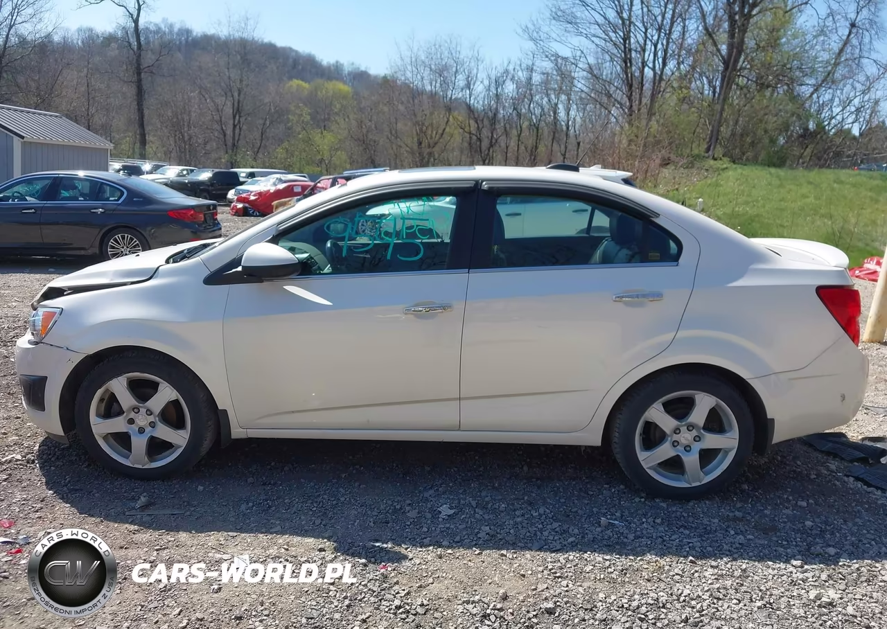 2015 Chevrolet Sonic Ltz Auto VIN:1G1JE5SB0F4110106 - 14