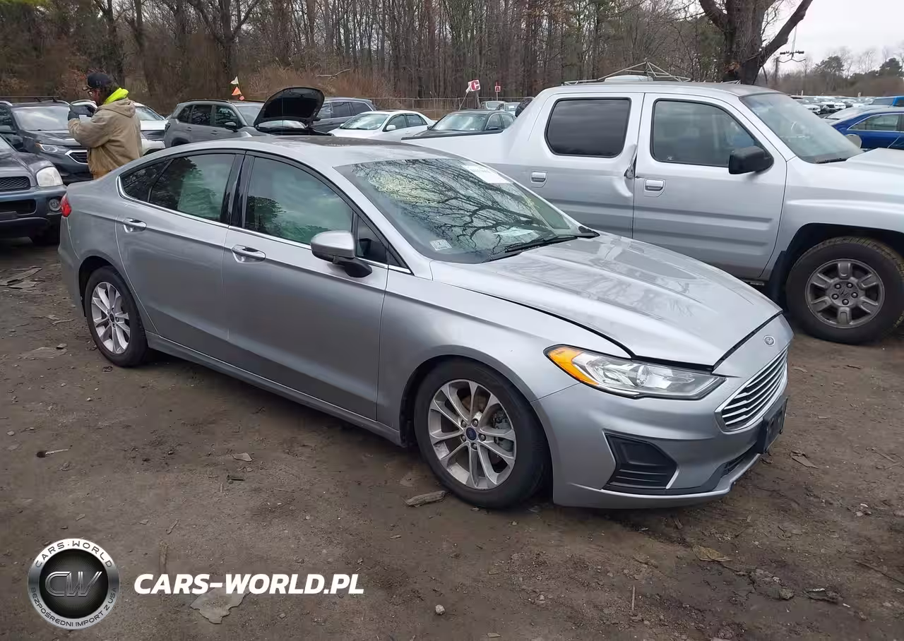 2020 Ford Fusion Se