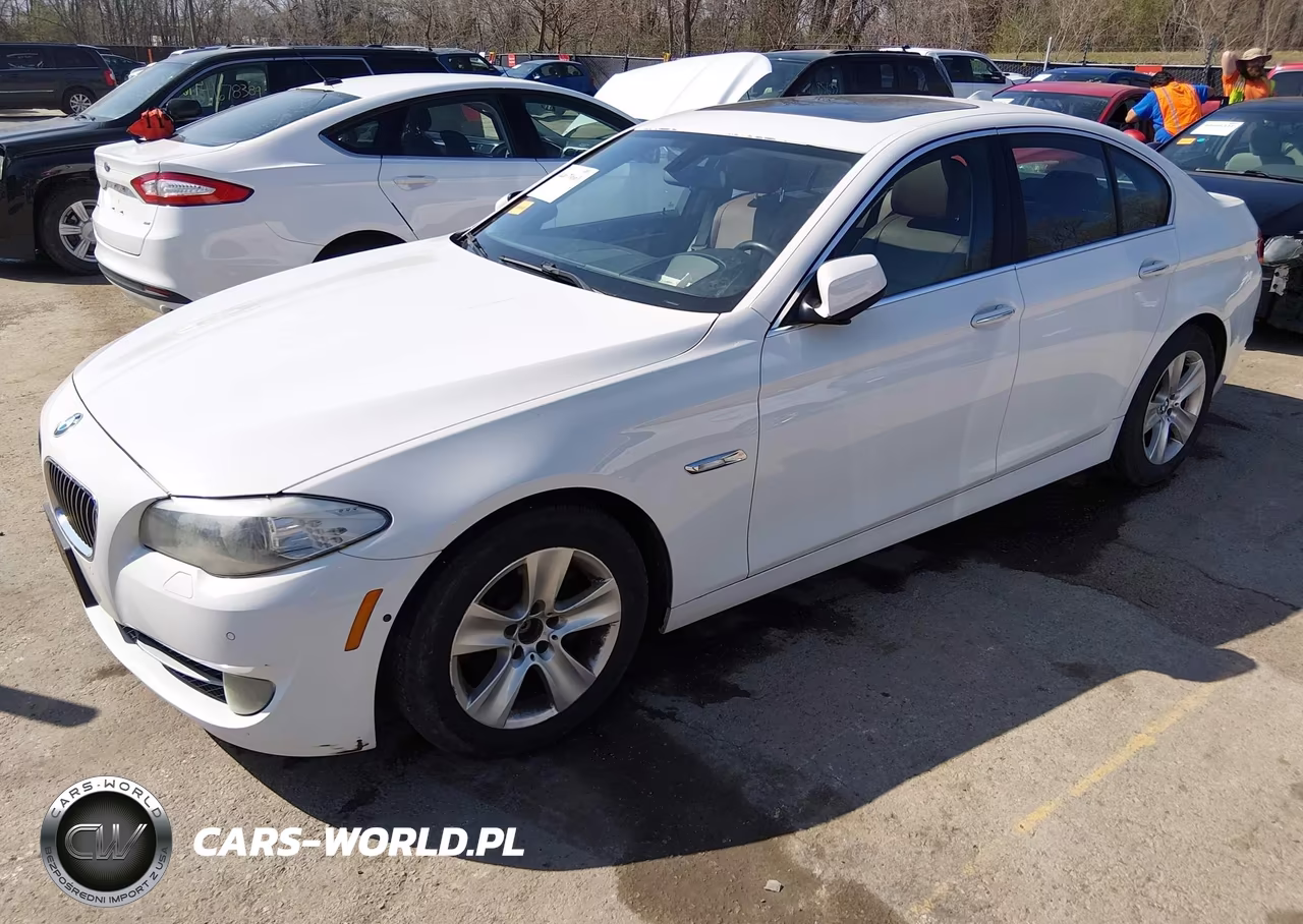 2013 BMW 528I xDrive VIN:WBAXH5C59DDW13001 - 2