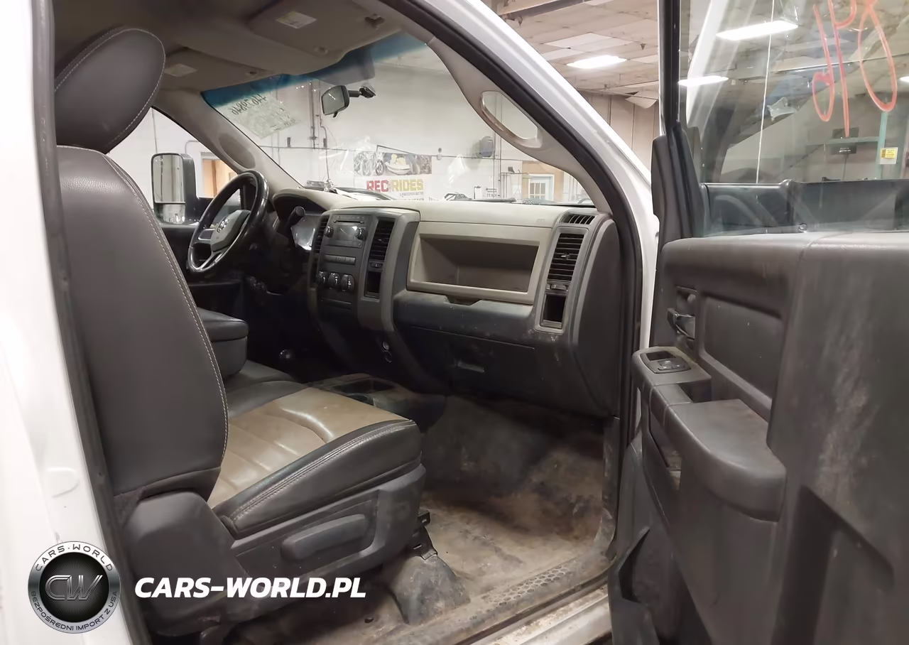2011 Ram Ram 3500 Hd Chassis St-Slt VIN:3D6WZ4EL8BG595215 - 7