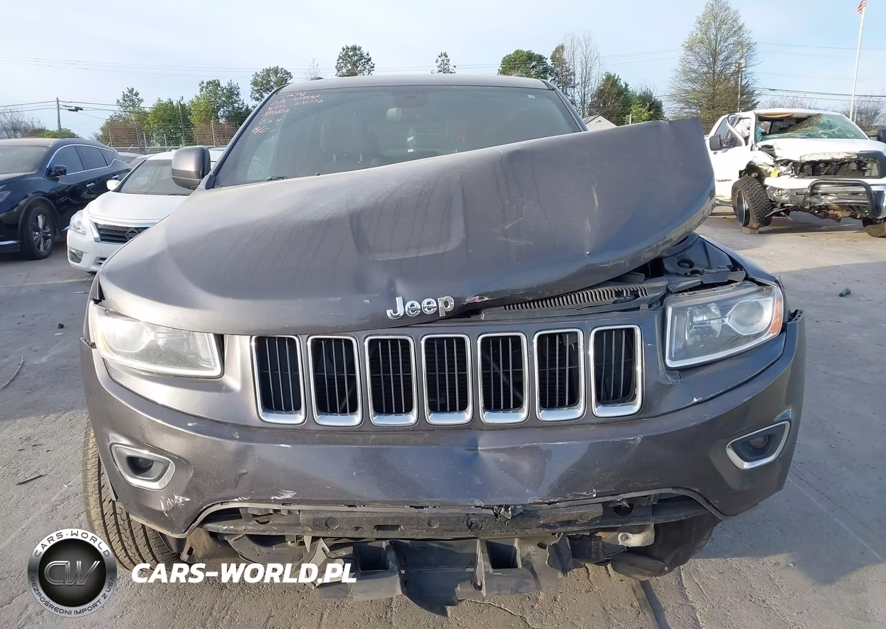 2015 Jeep Grand Cherokee Laredo VIN:1C4RJEAGXFC235770 - 12