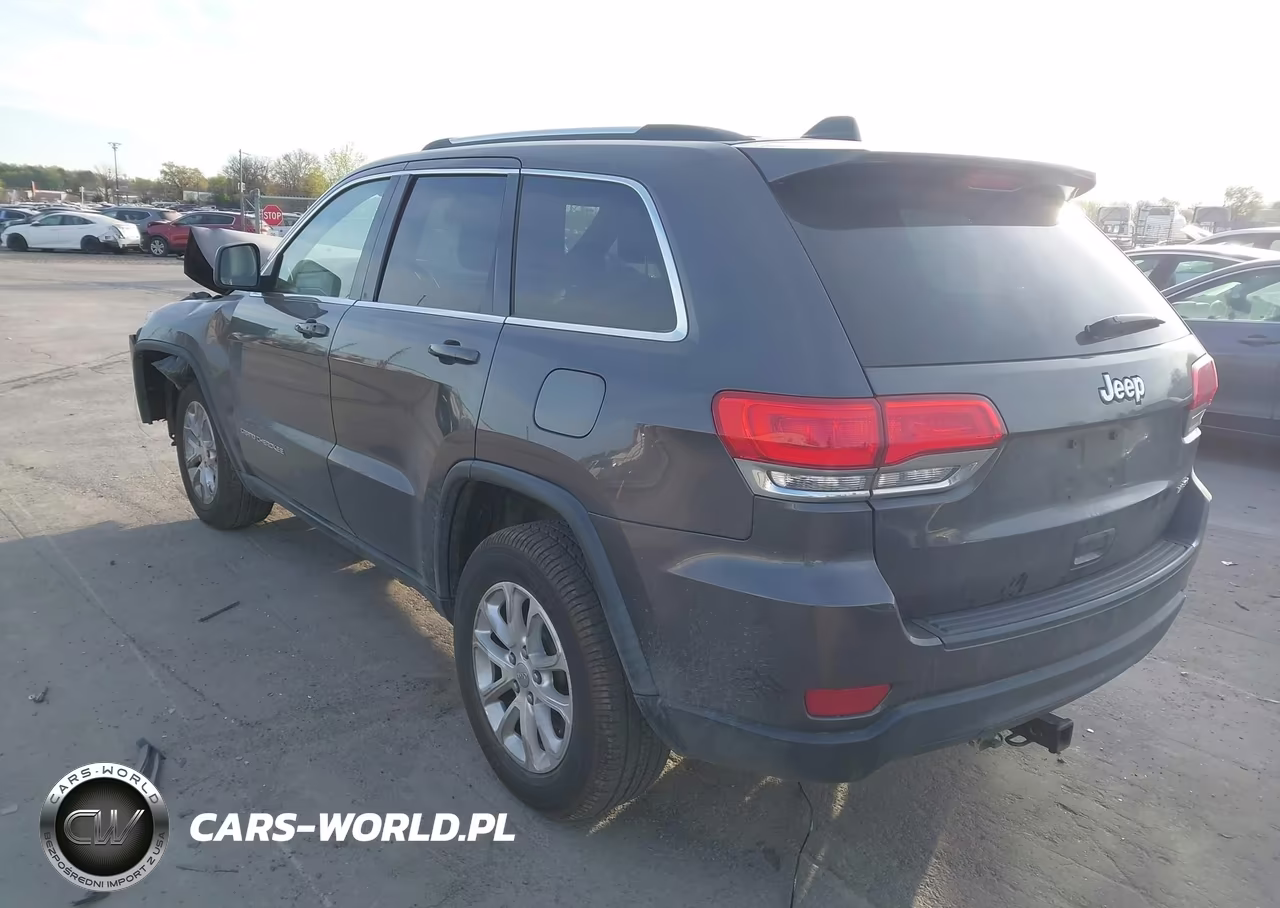 2015 Jeep Grand Cherokee Laredo VIN:1C4RJEAGXFC235770 - 3