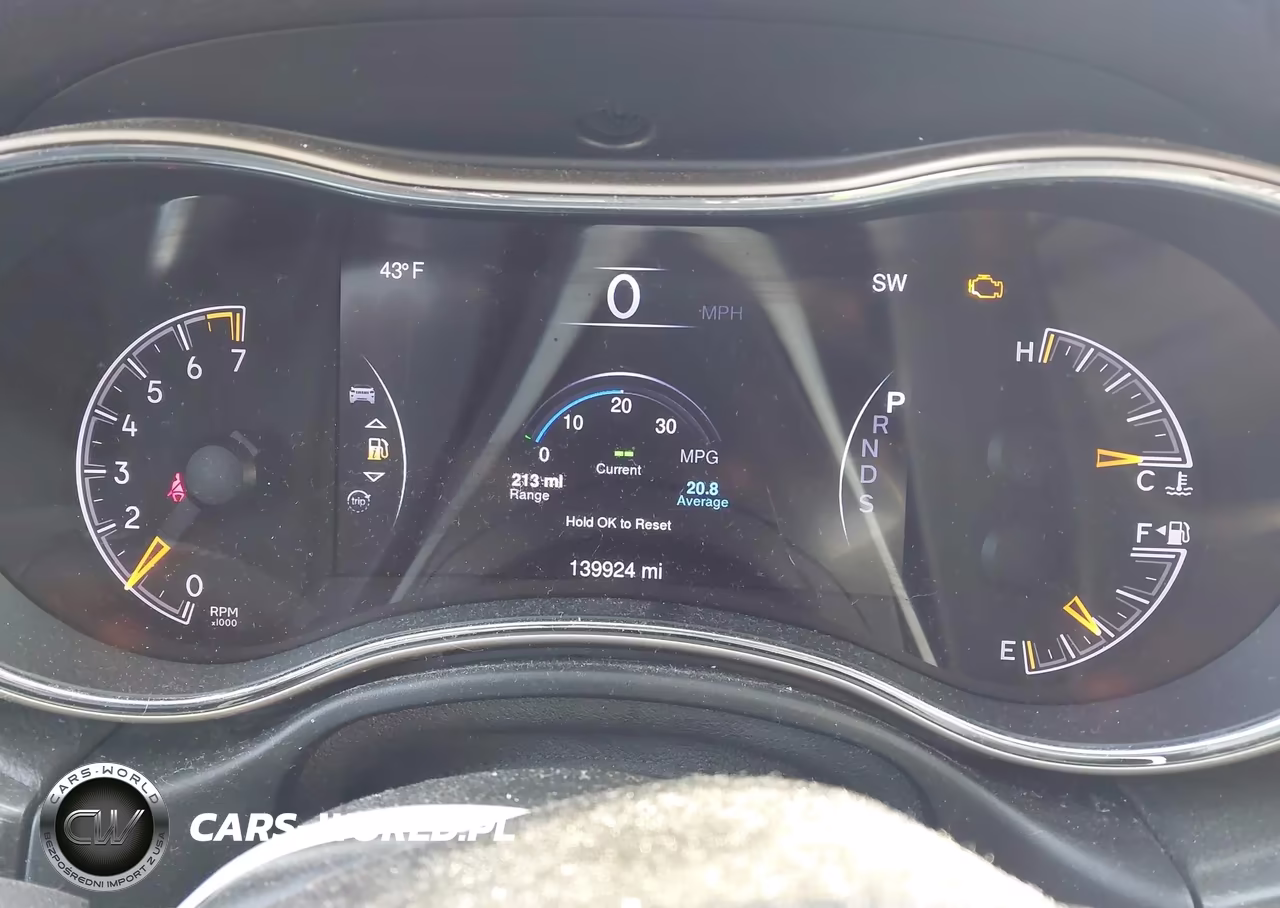 2015 Jeep Grand Cherokee Laredo VIN:1C4RJEAGXFC235770 - 7